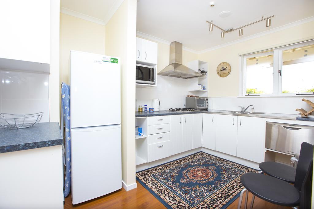 Mangawhai Lodge Room photo